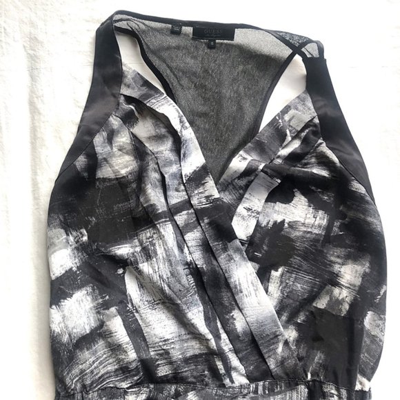 Guess Romper Size Small - Picture 5 of 8